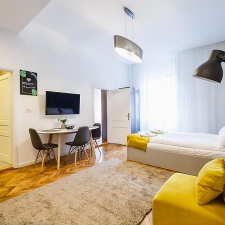 Eat IT cozy downtown apartments Oradea Zewnętrze zdjęcie